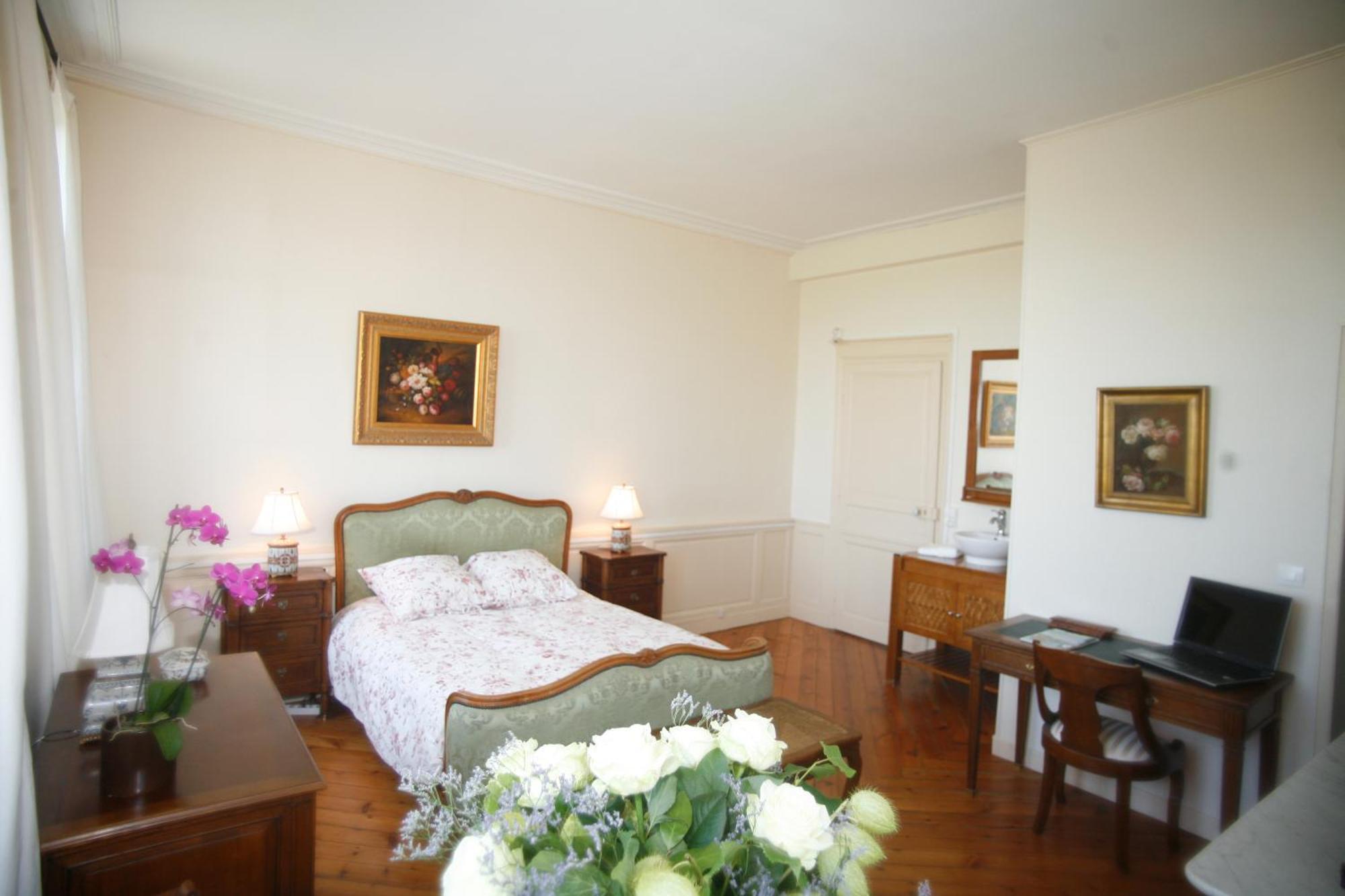 Chambres D'Hotes Autour De La Rose Онфльор Екстериор снимка